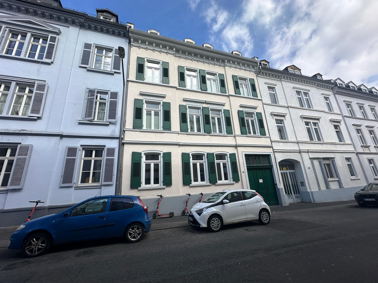 Altbau-Mehrfamilienhaus - Mietverwaltung Wiesbaden